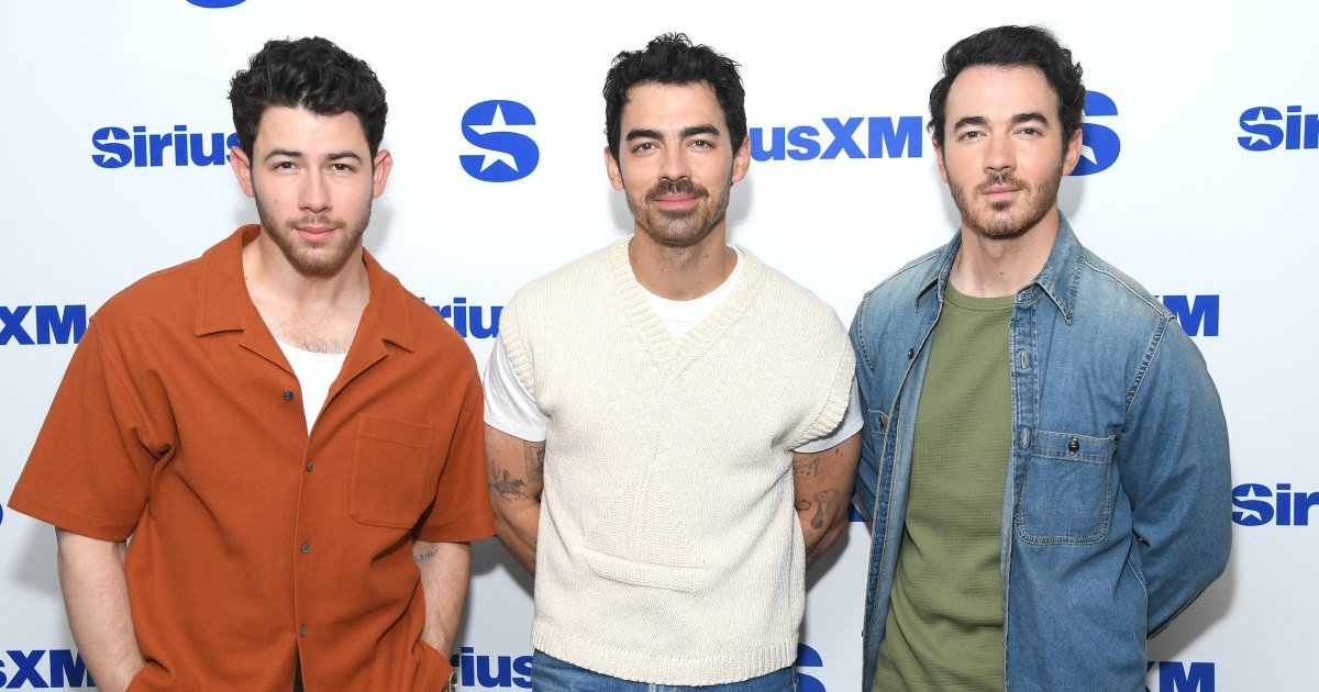 Gettyimages-2220745979joe and Nick-Jonas-ARFLECT-on-Warring-RINGS-SA-TEENAAGERS.JPG