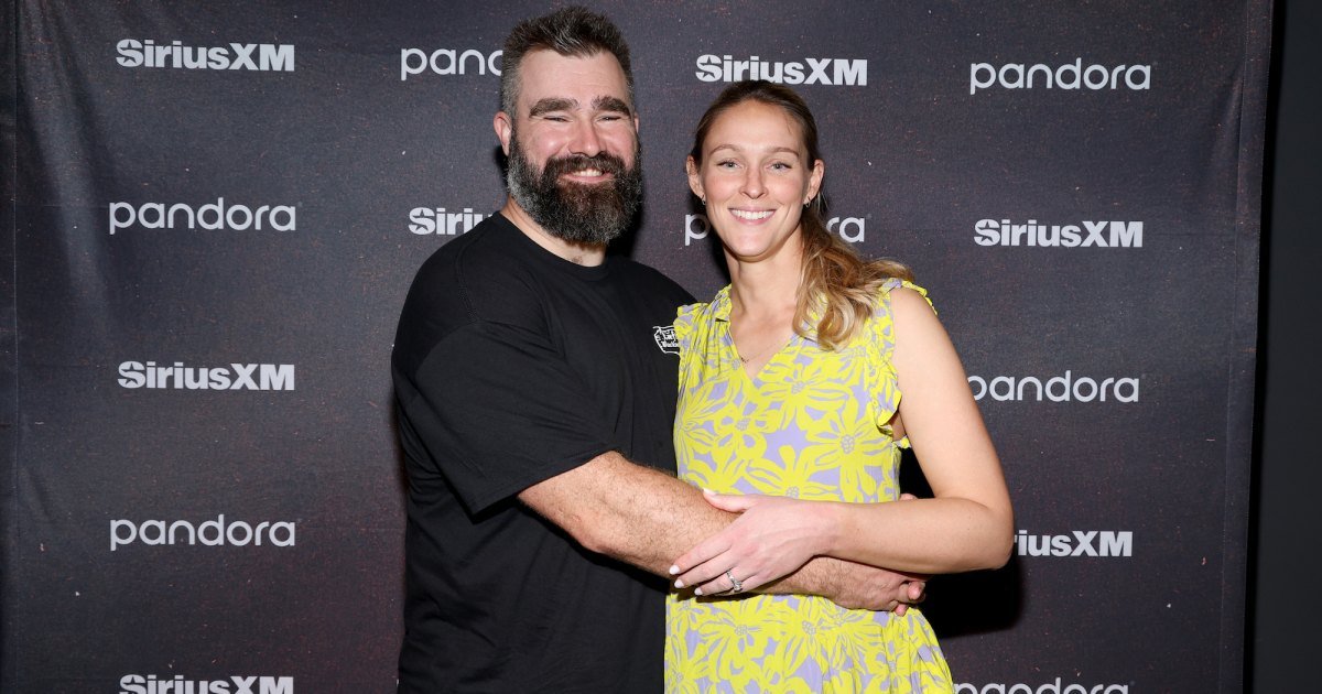 Jason-soLie-kelce-egttyimages-218086508