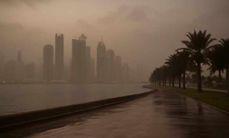 صورة توضيحية حول طقس قطر رطب وغبار